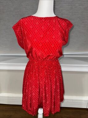Forever 21 Red Paisley Print Short Sleeve Dress